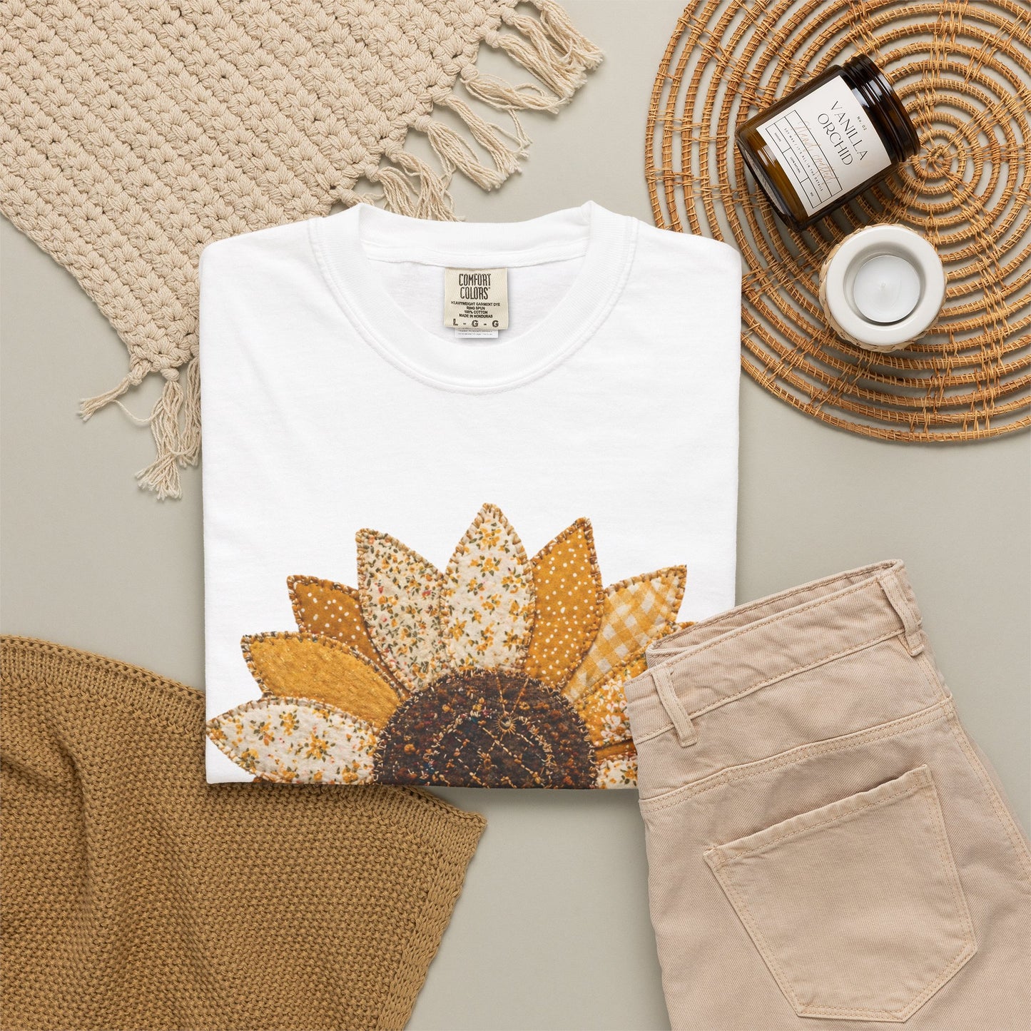 Comfort Colors Printed Faux Quilted Sunflower Shirt, Flower Print Shirt, Woman Garden Shirt, Fancy Sunflower Shirt, Floral Tee
